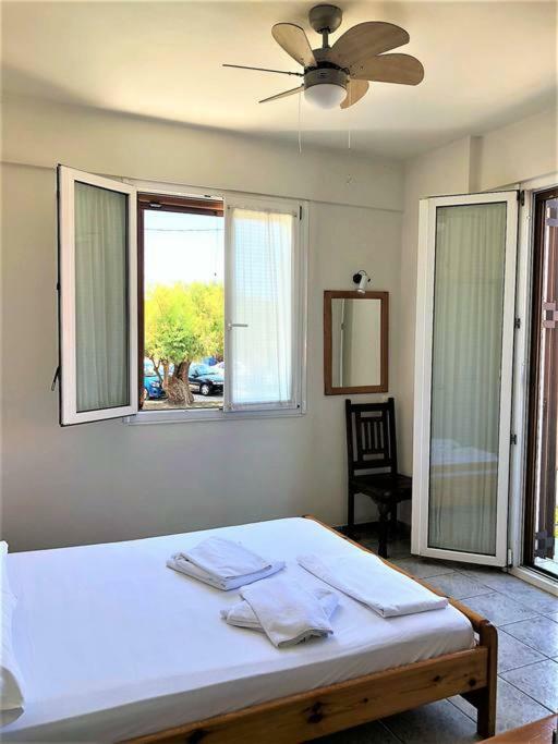 Mythos Suites-Apollo Apartment Methoni  Luaran gambar